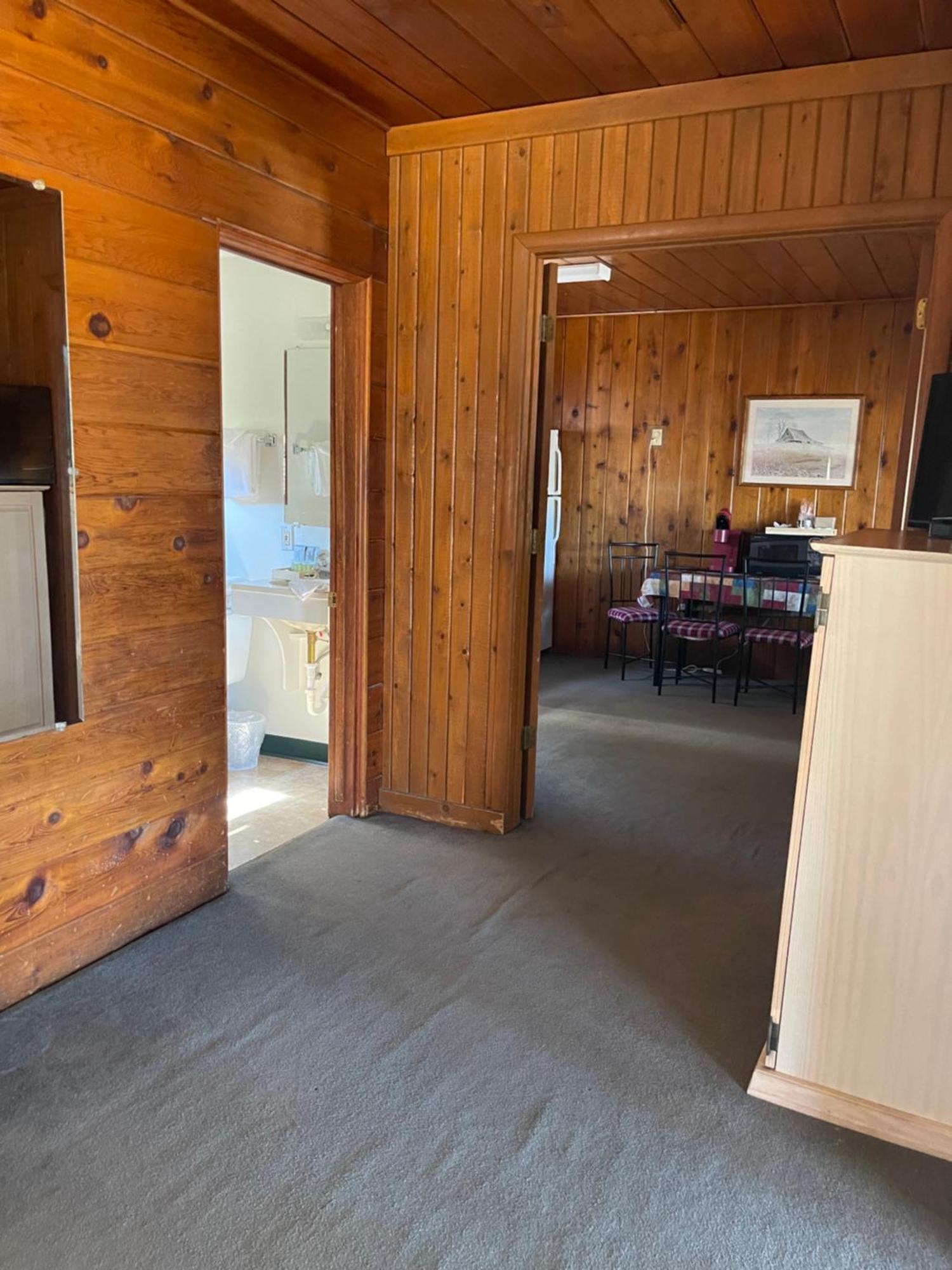 Kootenai Valley Motel 보너스페리 외부 사진
