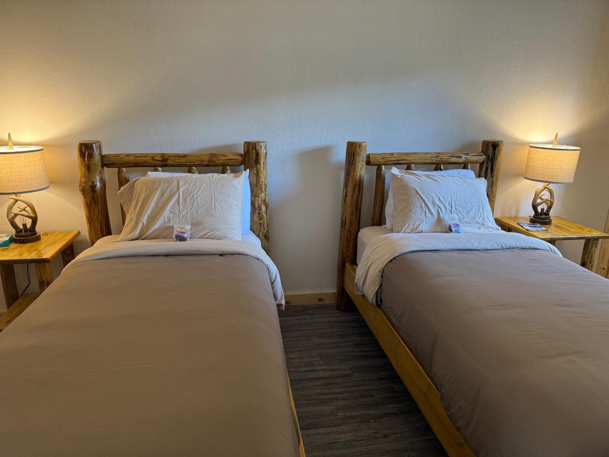 Kootenai Valley Motel 보너스페리 외부 사진