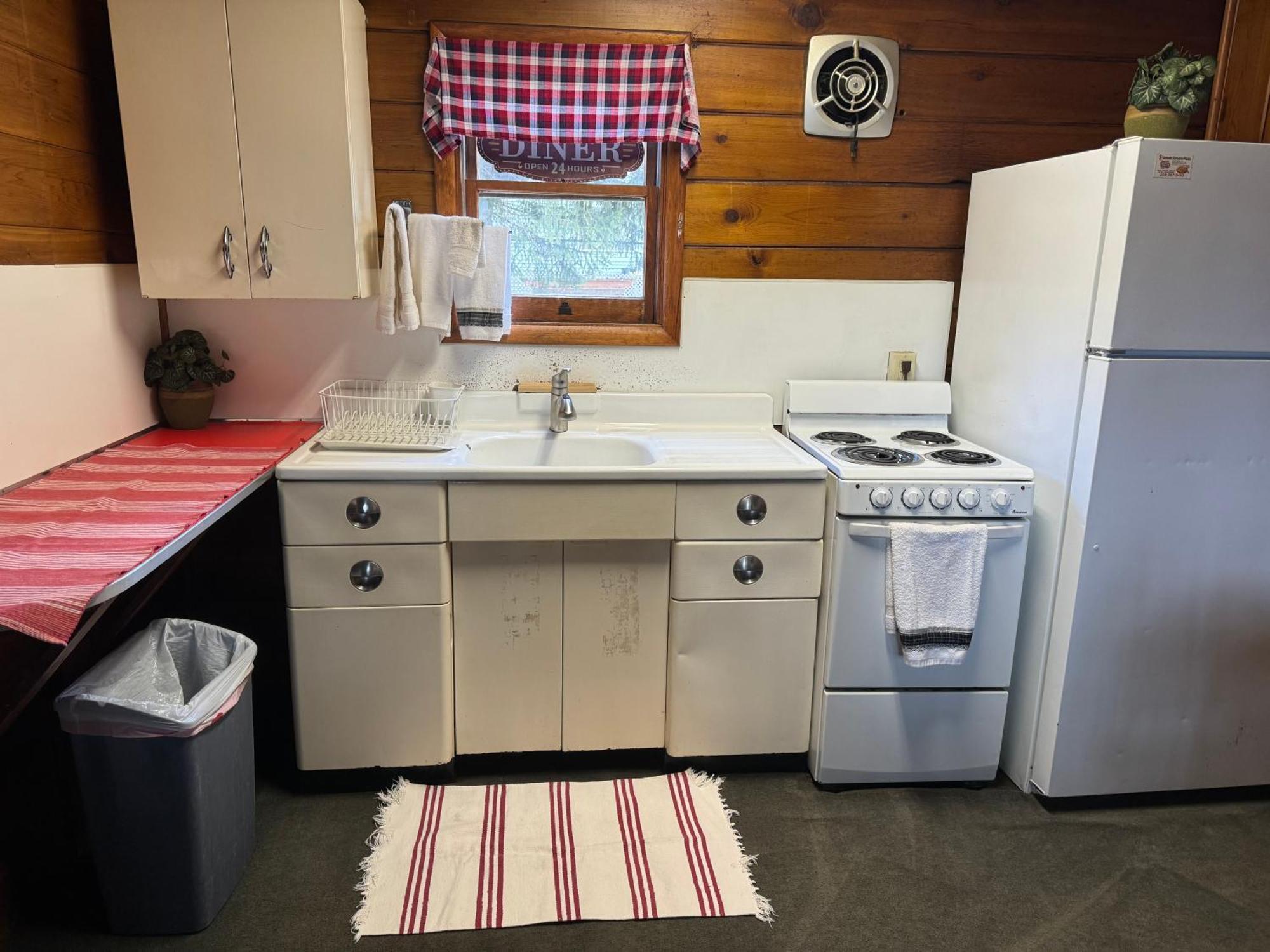 Kootenai Valley Motel 보너스페리 외부 사진