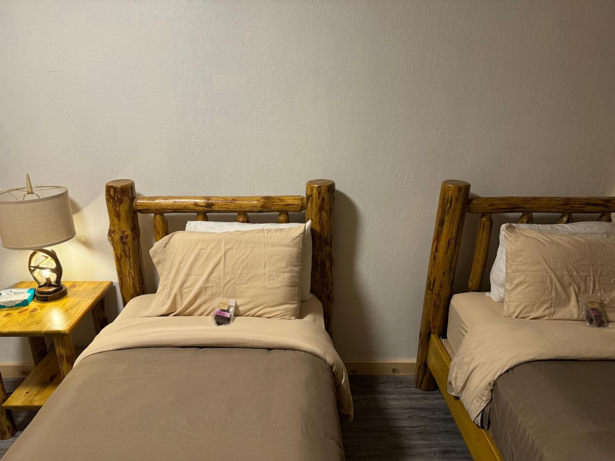 Kootenai Valley Motel 보너스페리 외부 사진